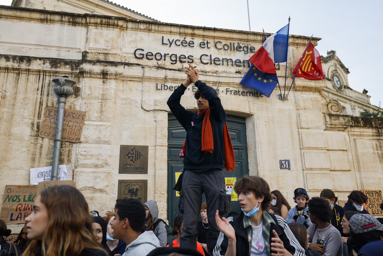 Η Γαλλία «φλέγεται»: Εκατοντάδες σχολεία κλειστά σε όλη τη χώρα (ΦΩΤΟ-VIDEO)