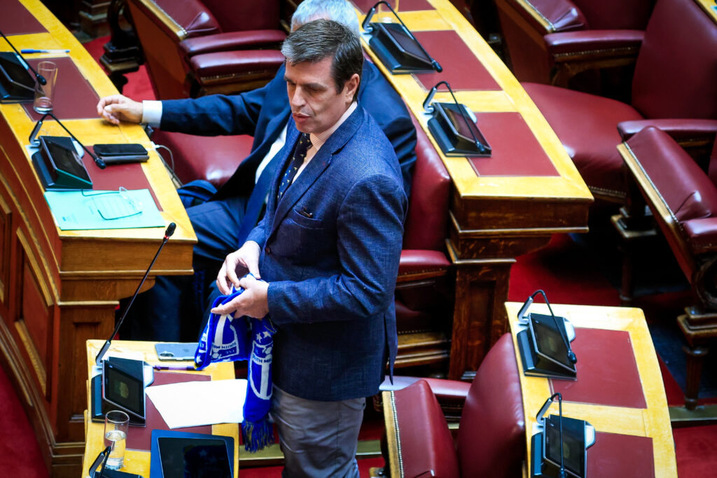 Στη Βουλή το… Κύπελλο Αυστραλίας