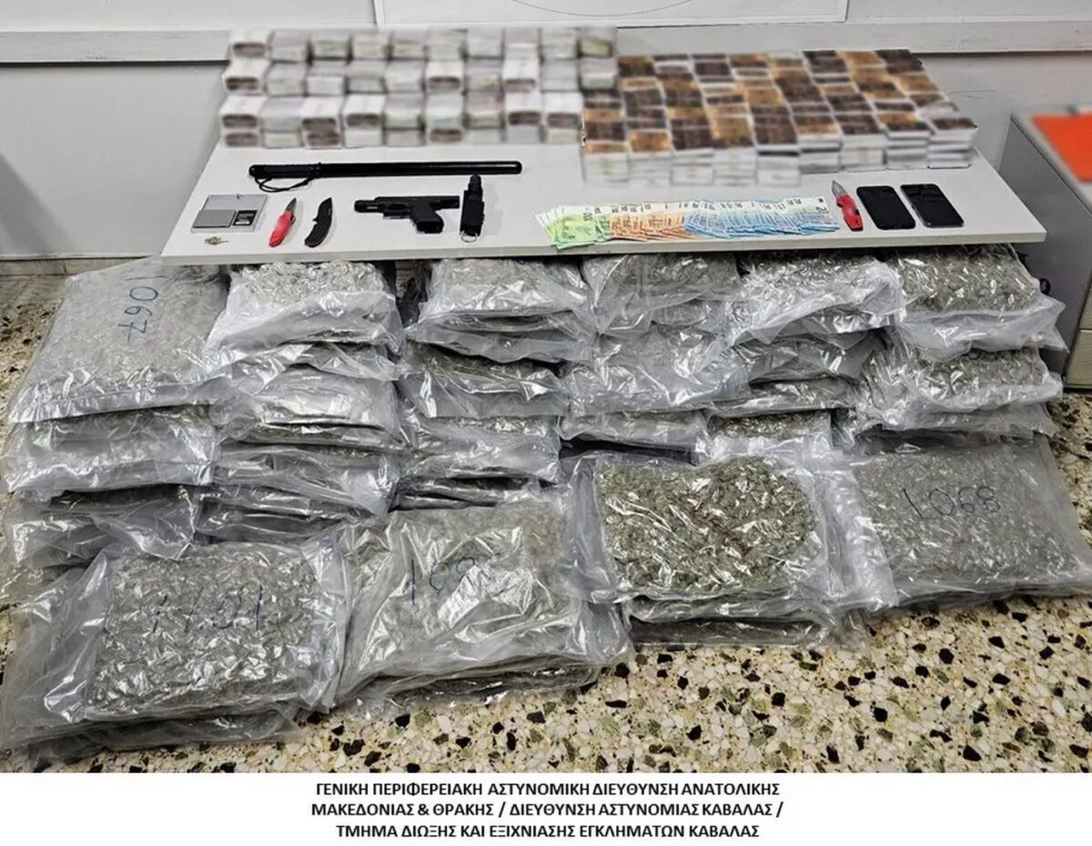 Καβάλα: Έκρυβαν 174 κιλά ναρκωτικών σε κρύπτες φορτηγών – Συνελήφθησαν δύο άτομα (ΦΩΤΟ+VIDEO)