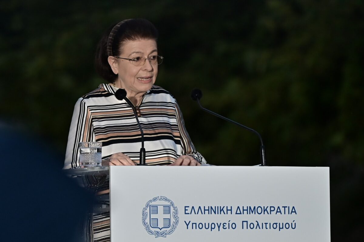 Λίνα Μενδώνη