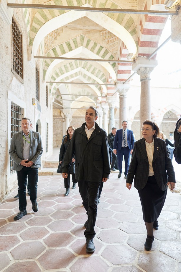 Στη Θεσσαλονίκη ο Κυριάκος Μητσοτάκης – Επισκέφτηκε το αποκατεστημένο Αλκαζάρ