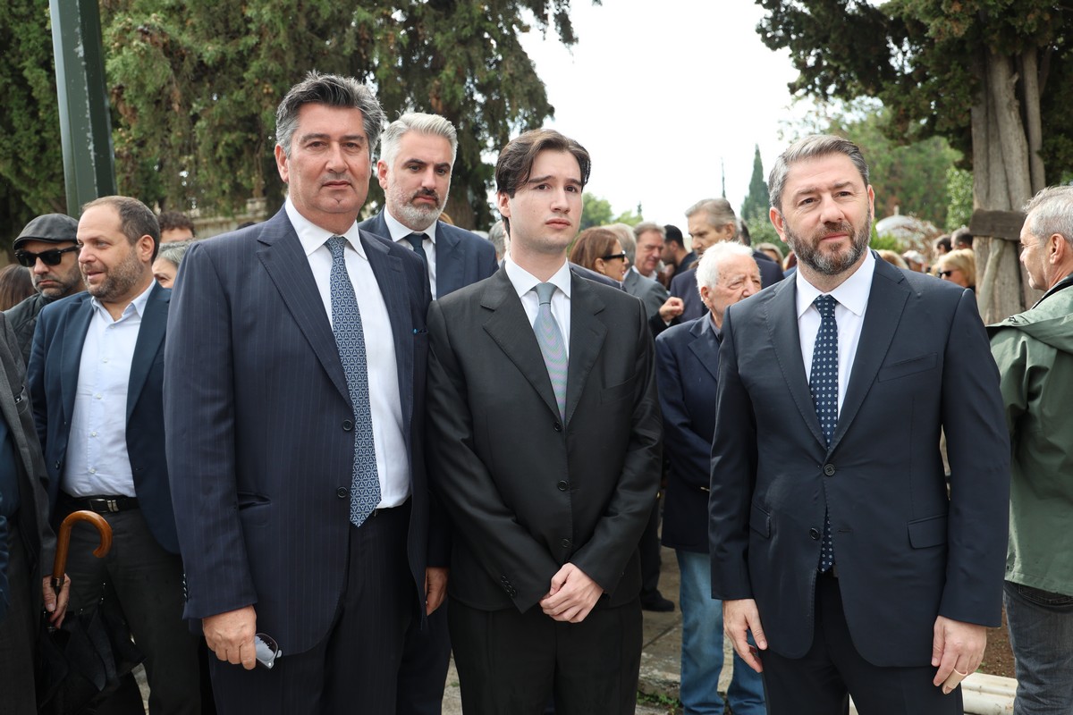 Φώφη Γεννηματά: Συγκίνηση στο μνημόσυνο πέντε χρόνια μετά τον θάνατό της (ΦΩΤΟ)