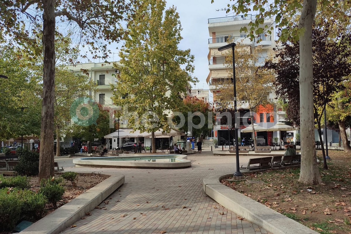 Χαριλάου: Προς πεζοδρόμηση δύο δρόμοι γύρω από την πλατεία Σταμάτη Καραμανλή