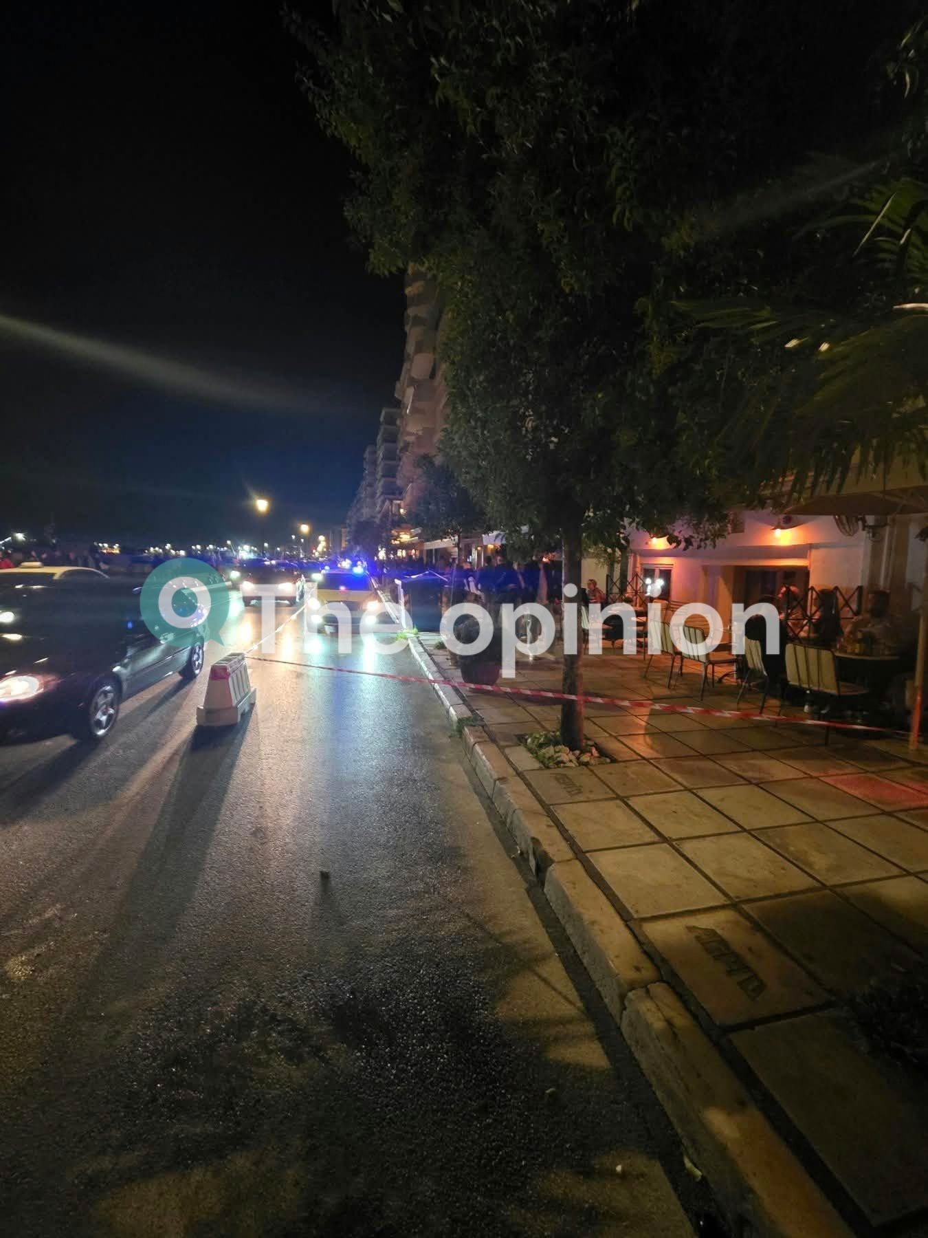Αναστάτωση στο κέντρο της Θεσσαλονίκης: Έπεσαν σοβάδες από μπαλκόνι πολυκατοικίας στην Παλιά Παραλία (ΦΩΤΟ)