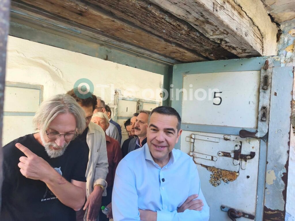 Τσίπρας από Επταπύργιο: «Νίκη της τοπικής κοινωνίας η εξαίρεσή του» – Η ξενάγηση, οι ιστορίες και τα παράπονα για το εισιτήριο (ΦΩΤΟ-VIDEO)