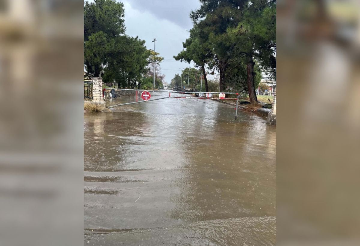 «Άσπρισε» ο Βόλος από σφοδρή χαλαζόπτωση (VIDEO)