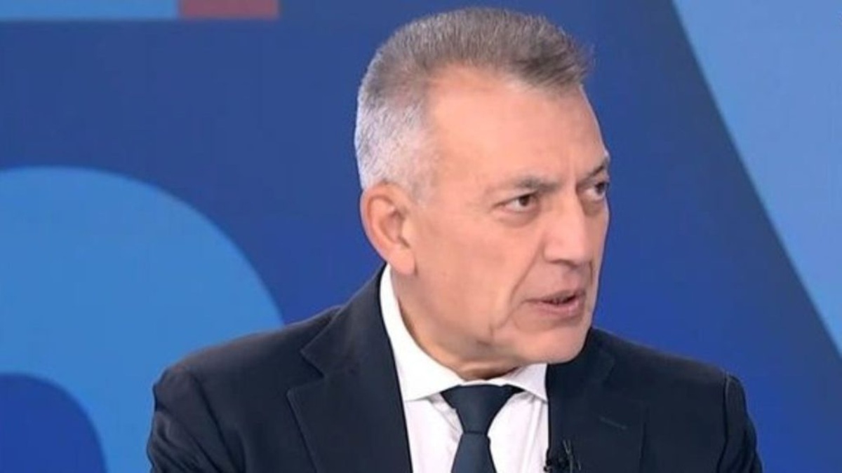 Βρούτσης